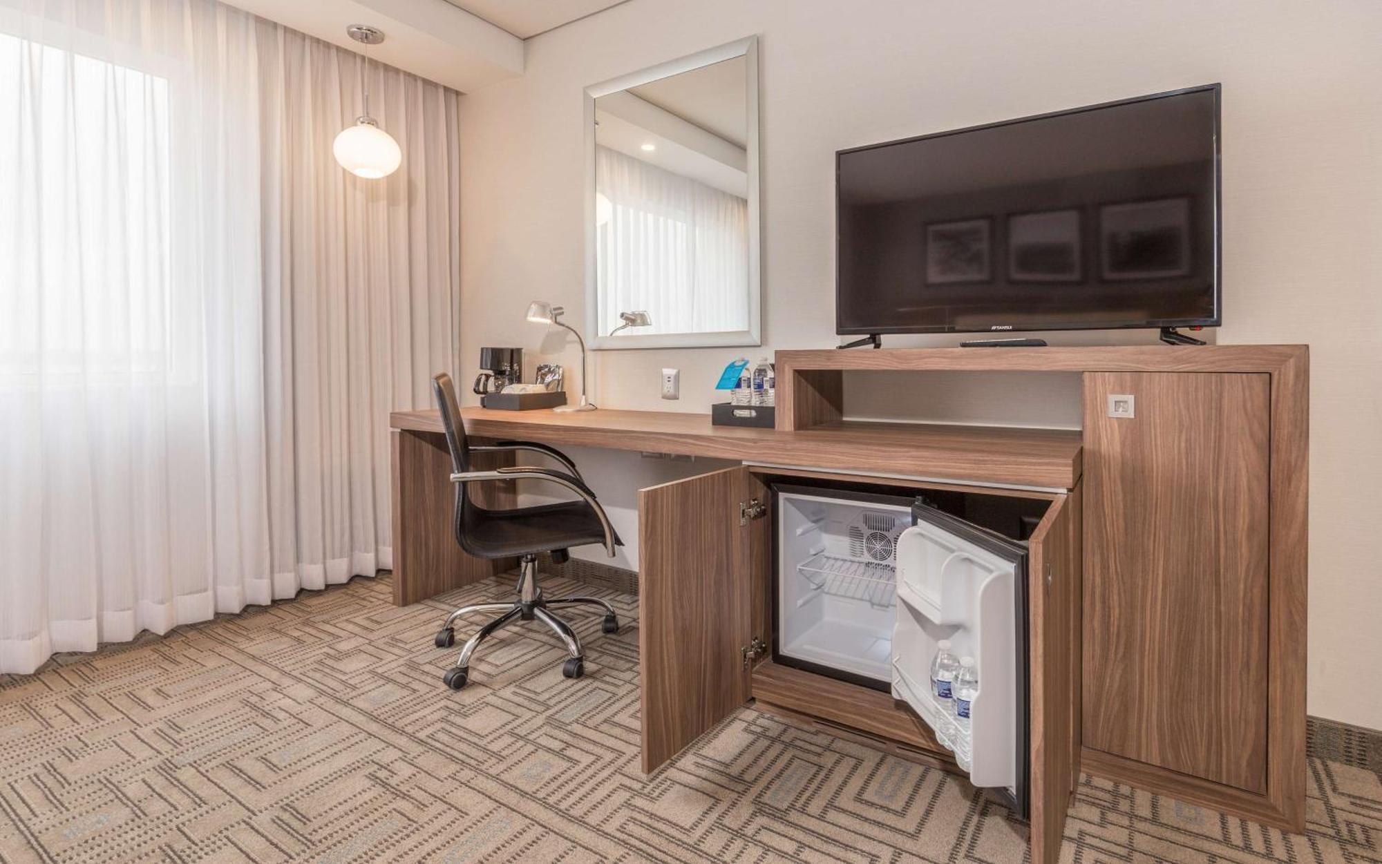 Hampton Inn By Hilton Tijuana Eksteriør bilde